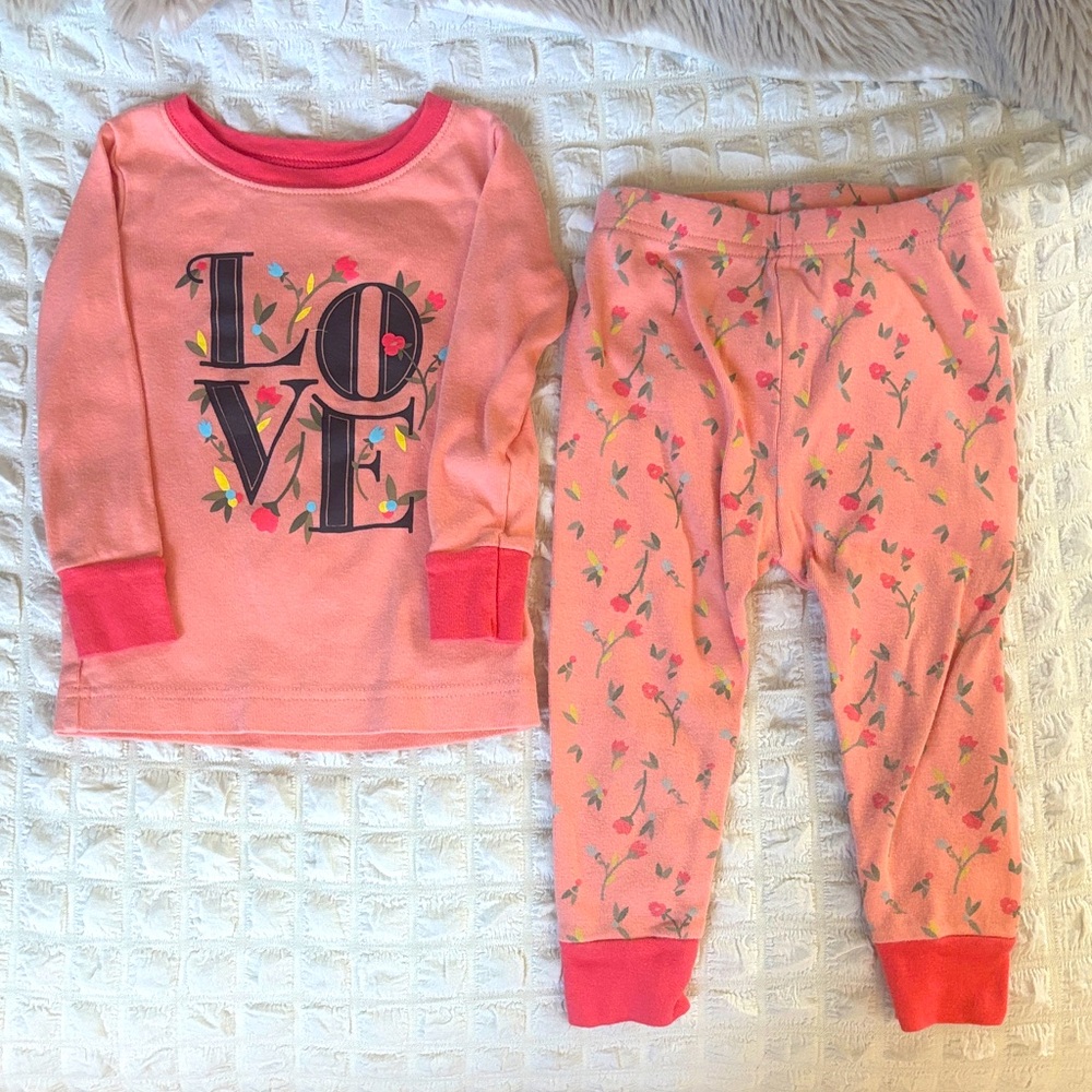 OLD NAVY | Snug Fit Floral "LOVE" Toddler Sleep Set ~ 🩷🌹
